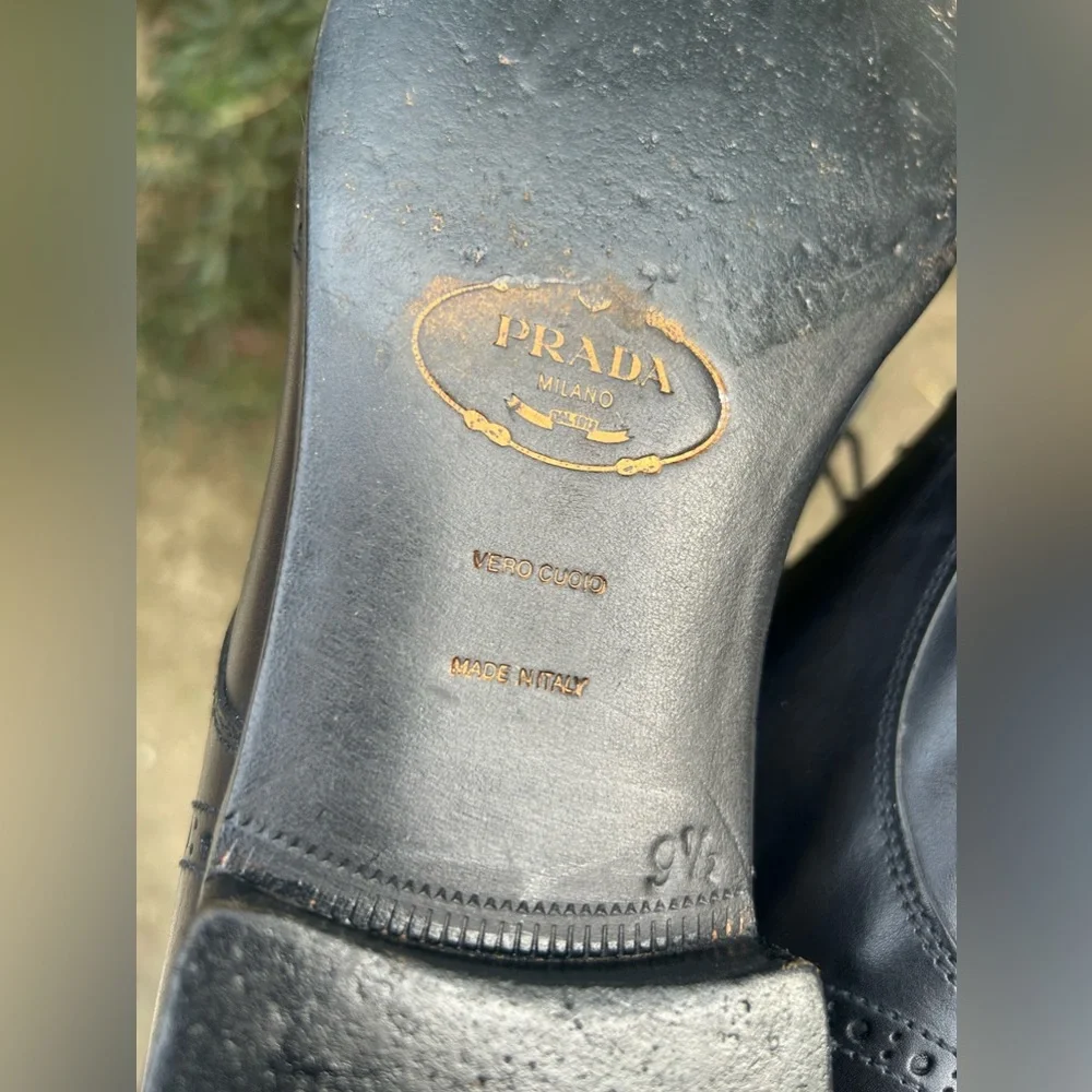 Prada Italy Made 💯 Leather Wingtip Oxfords Sz 10 🇺🇸 9.5 🇬🇧 - Picture 9 of 10